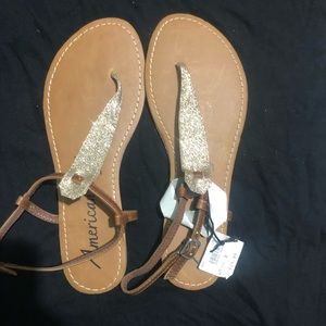 American eagle thong sandals never worn